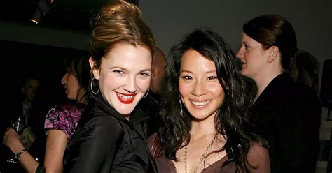 Lucy Liu Reveals She Has Nude Photos of Drew Barrymore From。